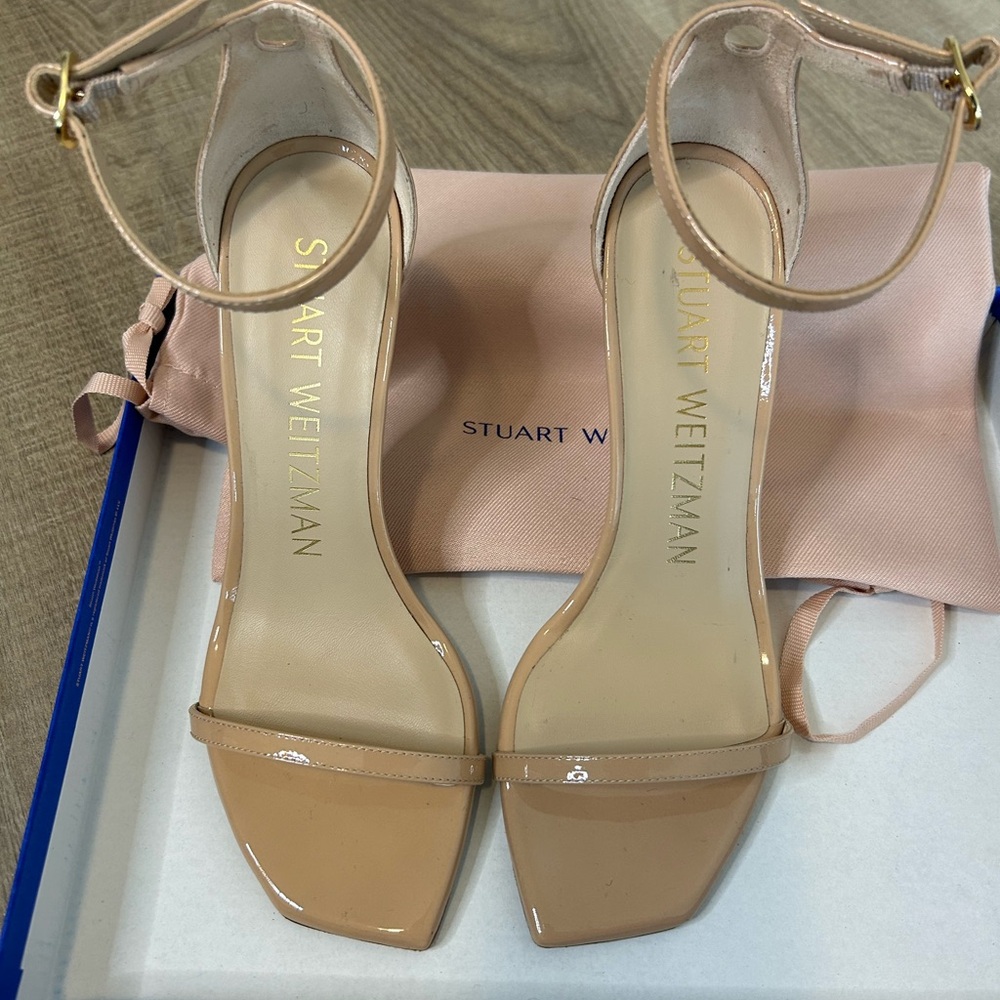 Stuwart weiztman nude heels